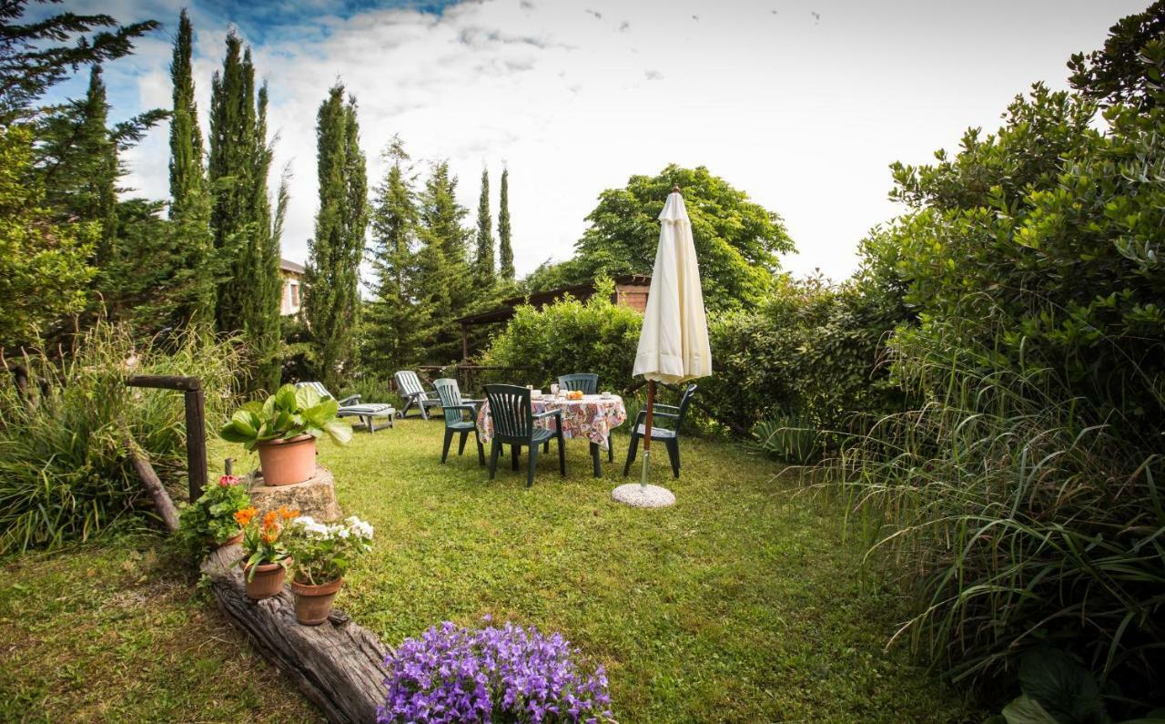 Rustico In Pietra Villa Chianni Ngoại thất bức ảnh